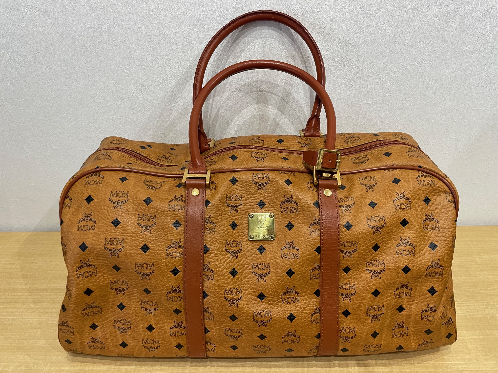 写真：MCM　ボストンバッグ