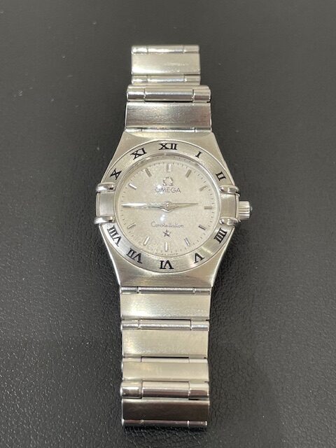 写真：オメガ　コンステレーション　クオーツ時計