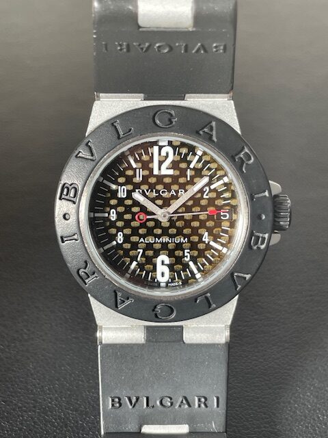 写真：ブルガリ ディアゴノ　時計