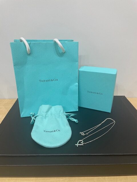 写真：TIFFANY&Co.　ティファニー　ラビングハート　ネックレス