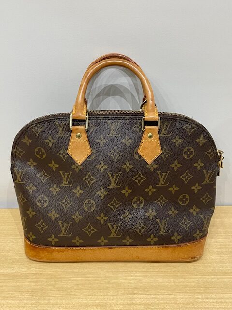 写真：Louis Vuitton　ルイヴィトン　モノグラム　アルマ