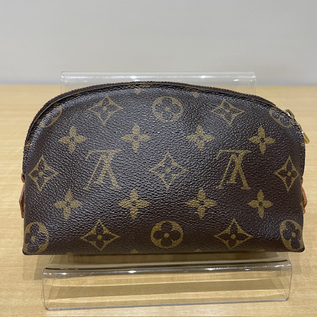 写真：Louis Vuitton　ルイヴィトン  モノグラム　ポシェットコスメティック　