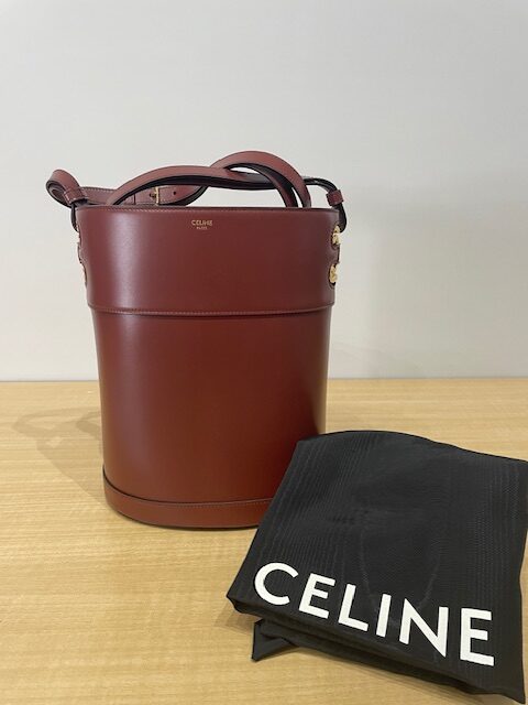 写真：CELINE　セリーヌ　トリオンフ　フレームバケット
