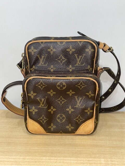 写真：Louis Vuitton　ルイヴィトン  モノグラム　アマゾン