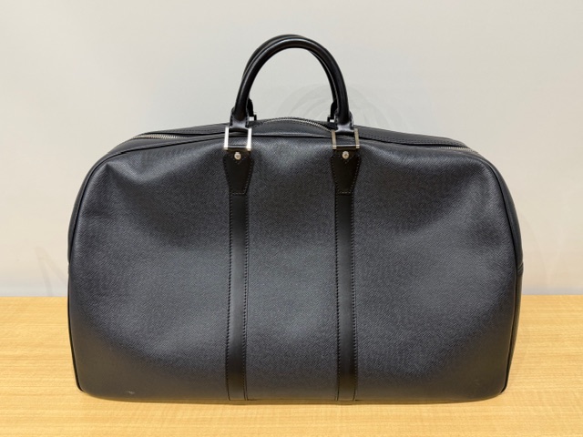 写真：Louis Vuitton　ルイヴィトン　タイガ　ケンダルGM